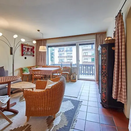 Homely Apartamento *