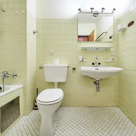 Homely Apartamento *